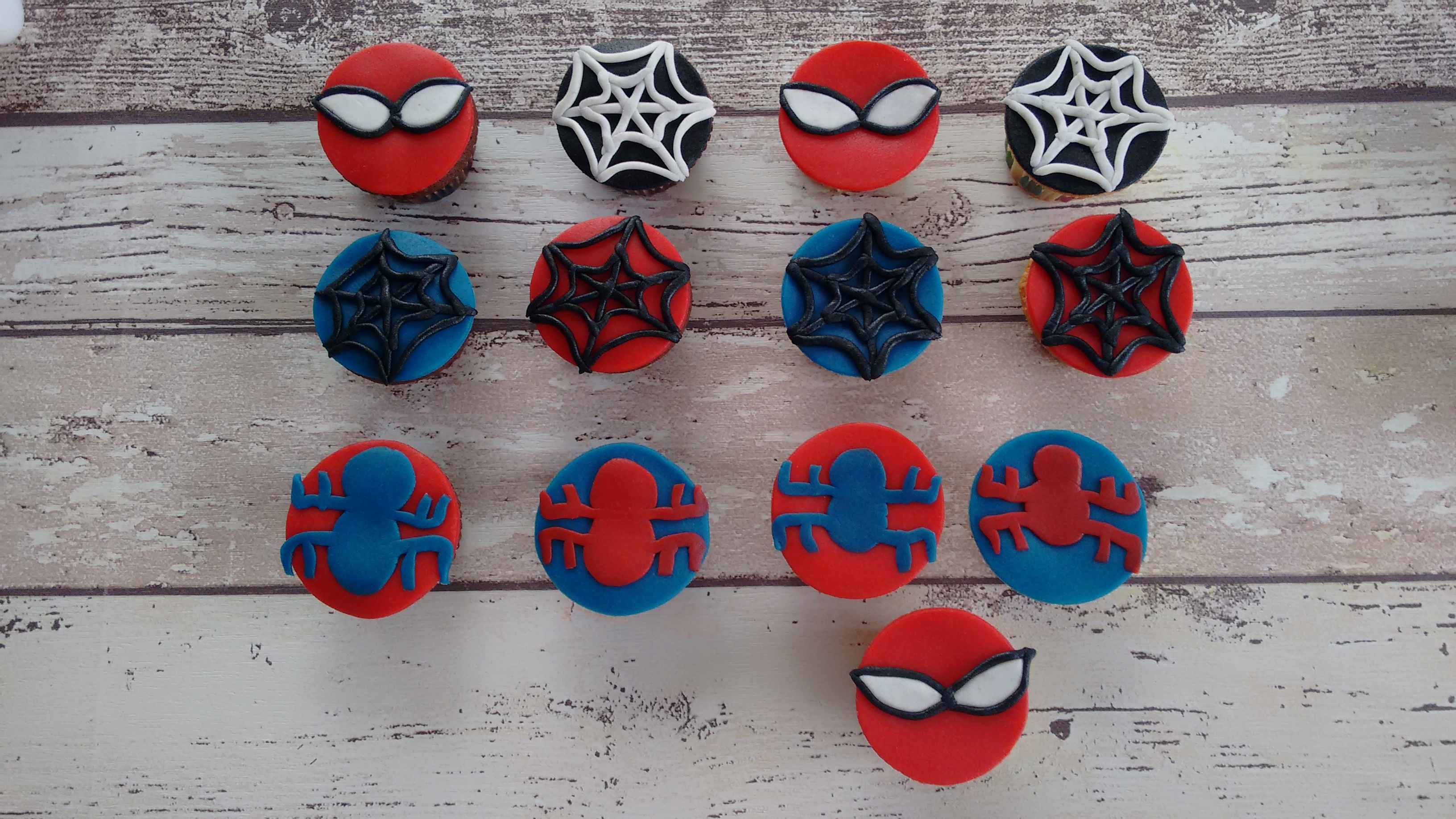 Spiderman mini's